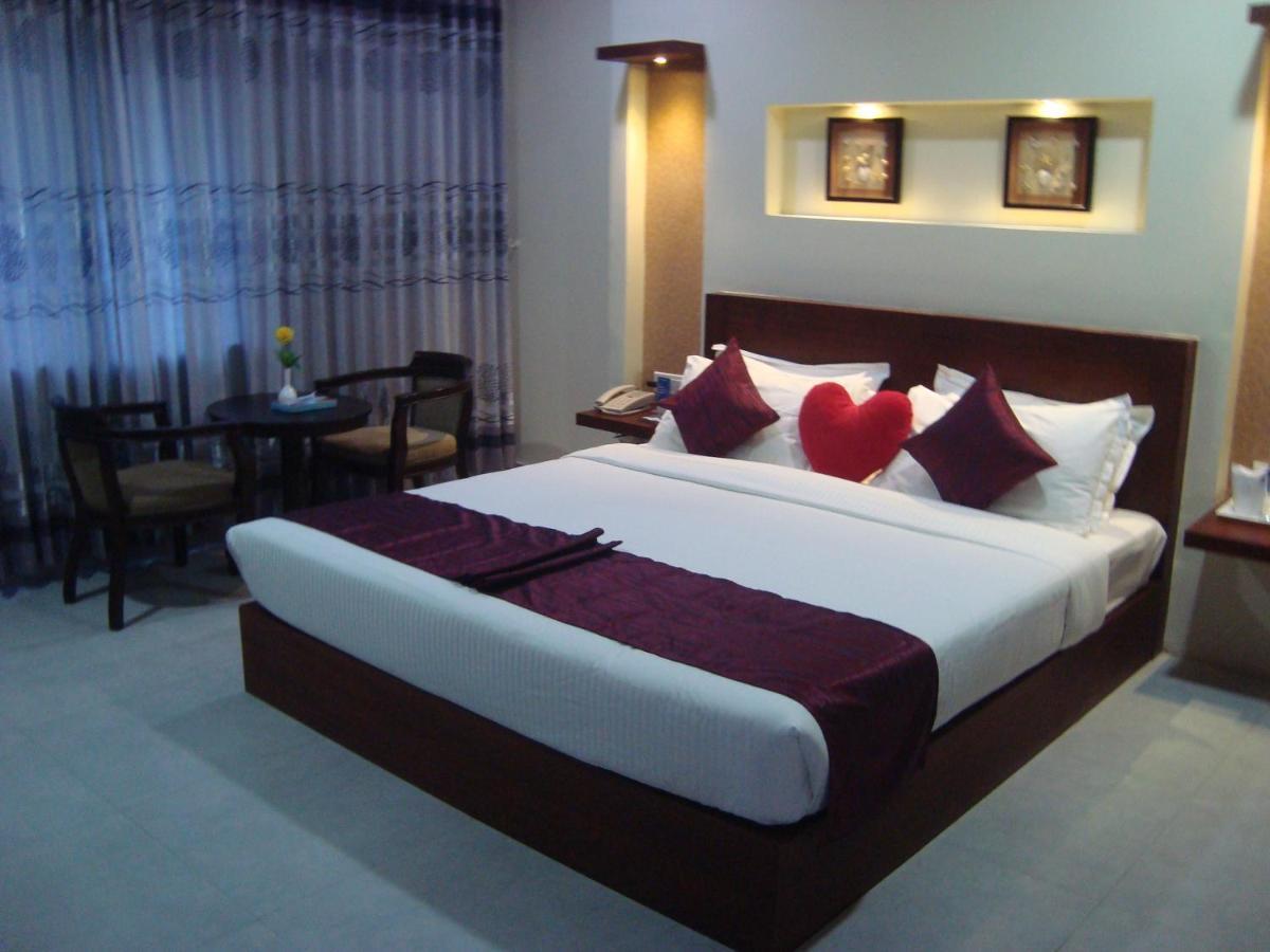 Rouba Residency Hotel Ponnāni المظهر الخارجي الصورة