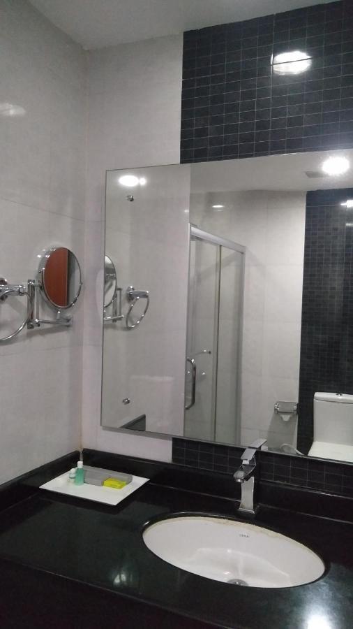 Rouba Residency Hotel Ponnāni المظهر الخارجي الصورة