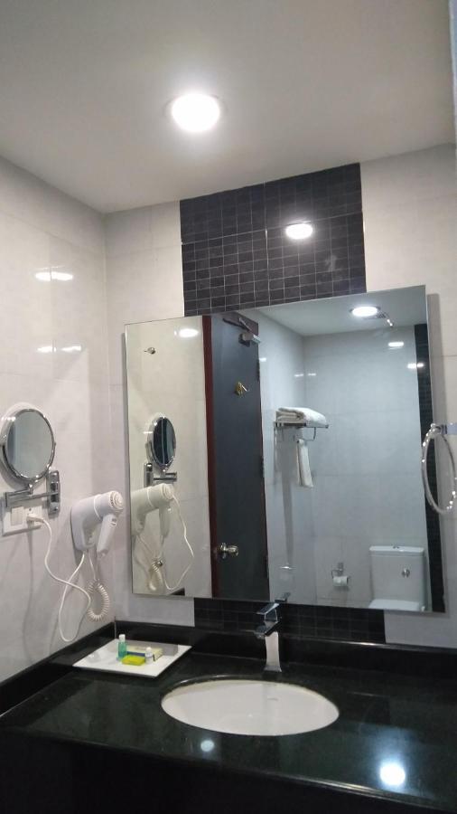 Rouba Residency Hotel Ponnāni المظهر الخارجي الصورة